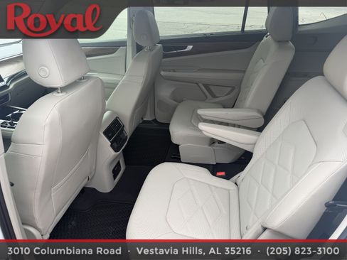 Certified 2026 Volkswagen Atlas SE w/ Panoramic Sunroof Package FWD image 10