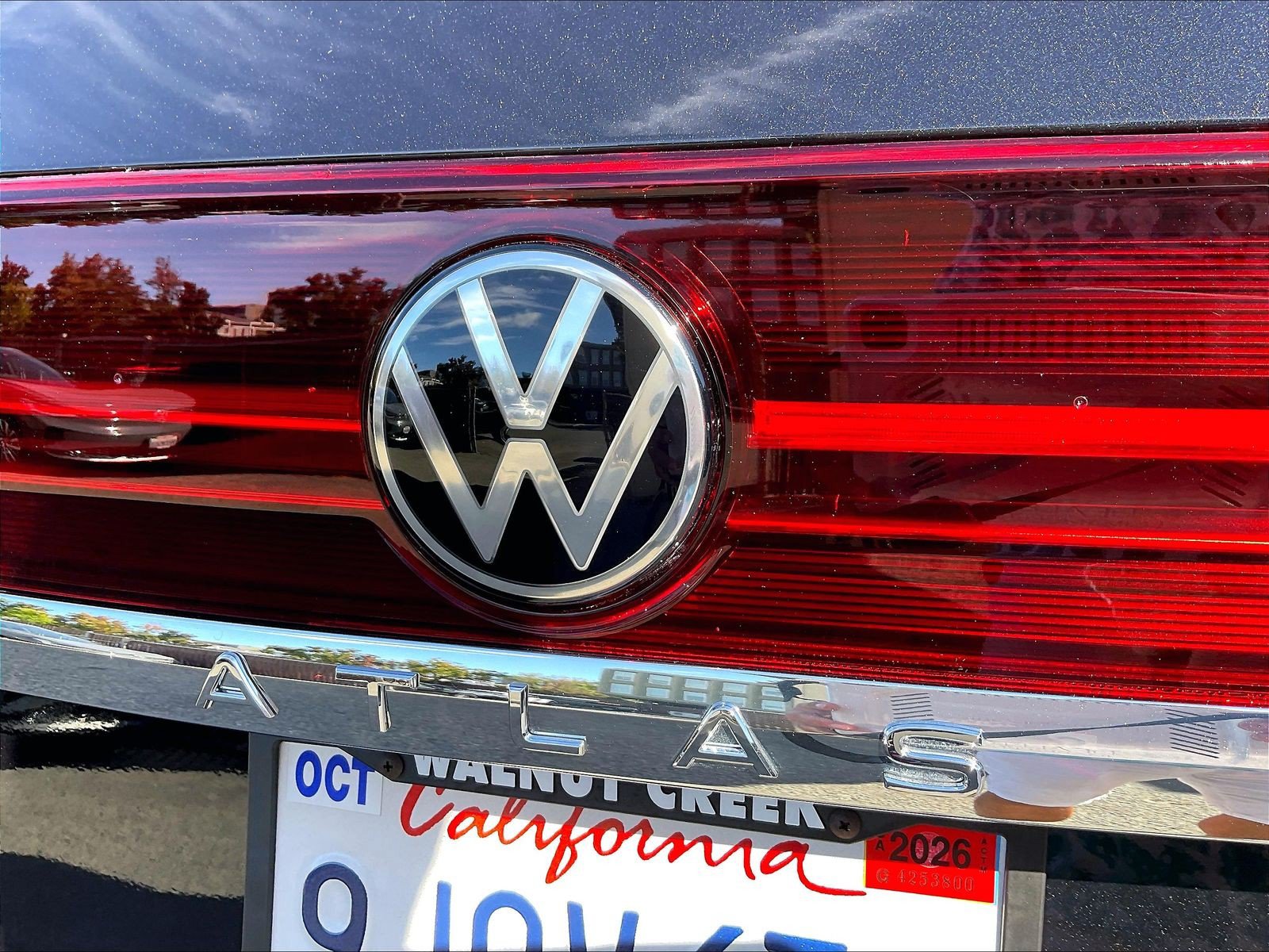 Certified 2024 Volkswagen Atlas SE FWD image 7