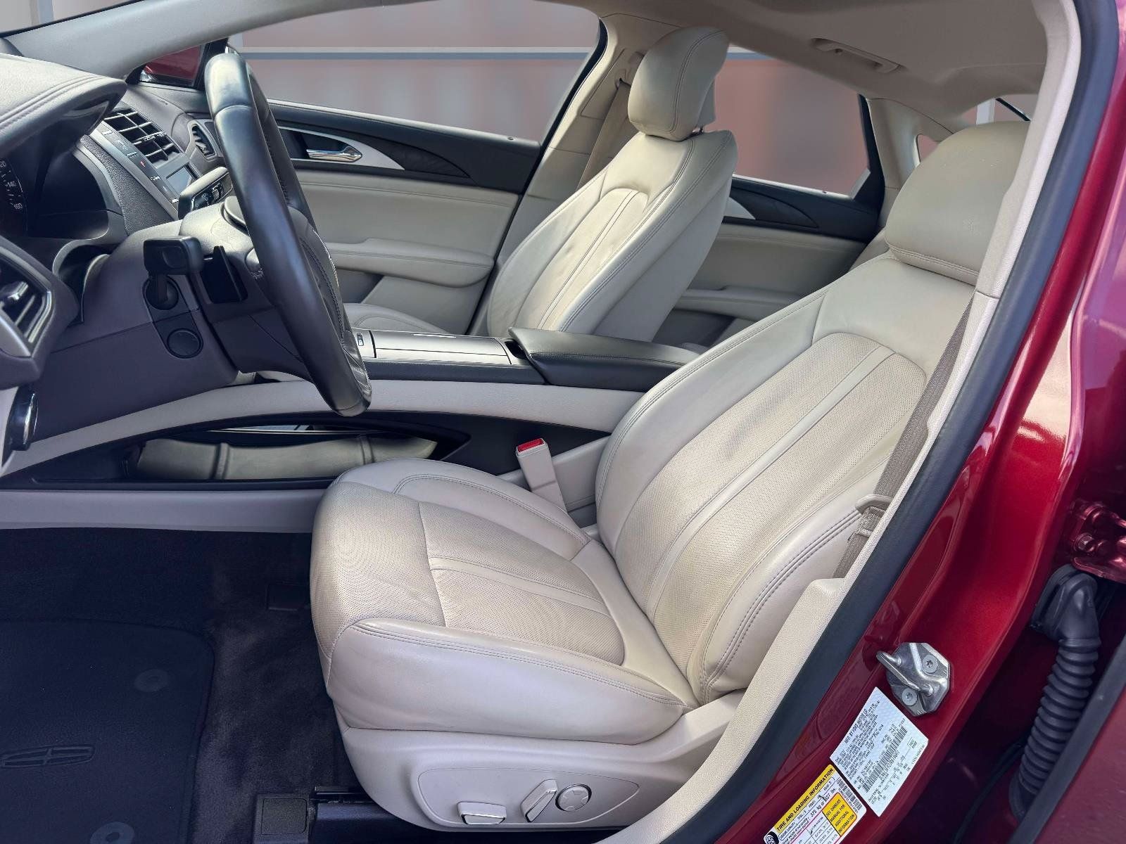 Used 2018 Lincoln MKZ Reserve w/ Climate Package AWD/4WD image 12