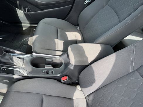 Used 2023 Toyota Corolla LE FWD image 14