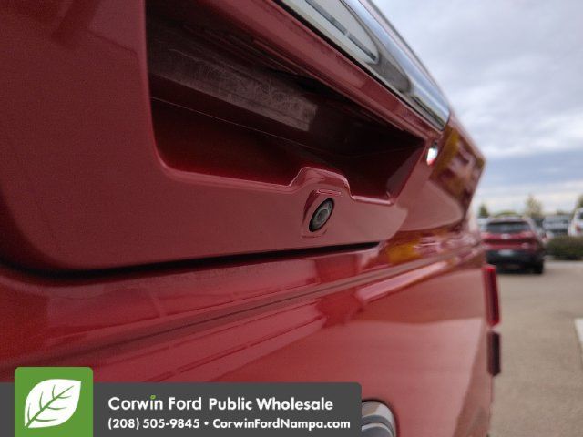 Used 2017 Ford F150 Lariat w/ Equipment Group 502A Luxury AWD/4WD image 30