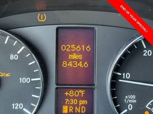 Used 2015 Mercedes-Benz Sprinter 2500 image 12