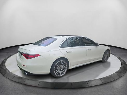Used 2021 Mercedes-Benz S 580 4MATIC Sedan w/ AMG Line image 5