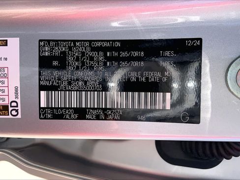 Used 2025 Toyota 4Runner TRD Off-Road Premium AWD/4WD image 34