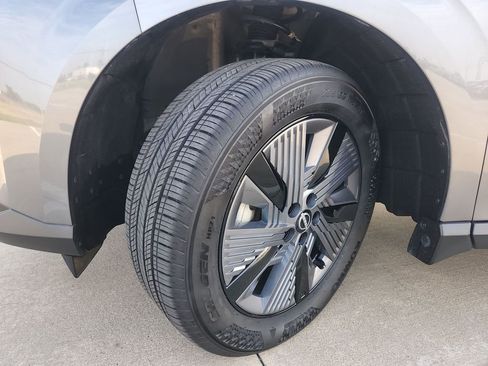 Certified 2025 Nissan Murano SL image 33