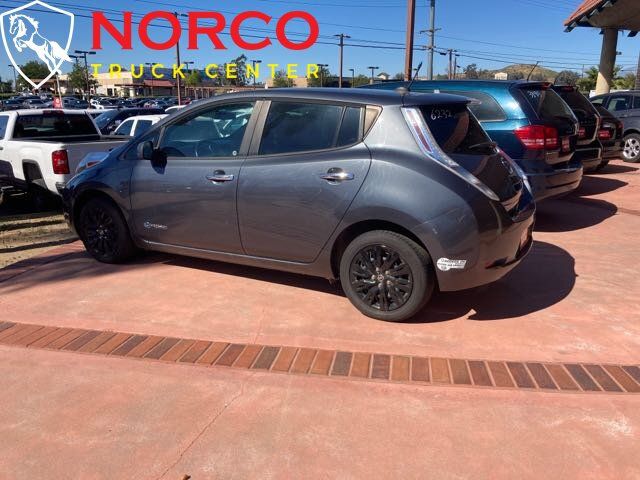 Used 2013 Nissan Leaf S w/ Charger Pkg FWD image 6