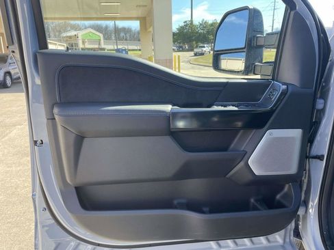 New 2026 Ford F250 Platinum AWD/4WD image 15