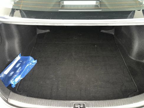 Used 2024 Toyota Corolla LE image 27