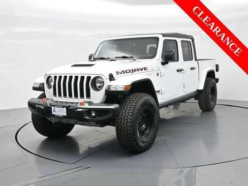 Used 2023 Jeep Gladiator Mojave w/ Trailer Tow Package image 2