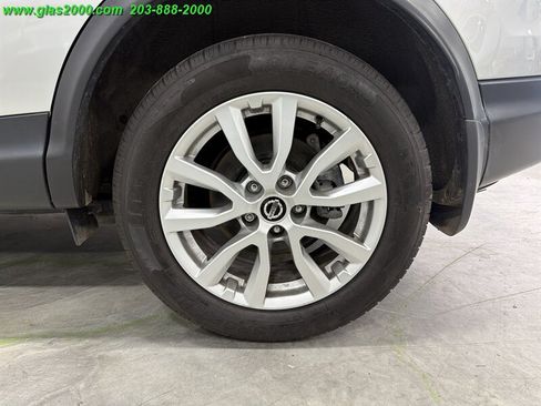 Used 2022 Nissan Rogue Sport SV w/ Technology Package AWD/4WD image 16