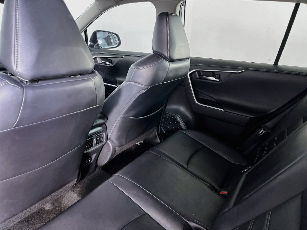 Used 2021 Toyota RAV4 Limited AWD/4WD image 29