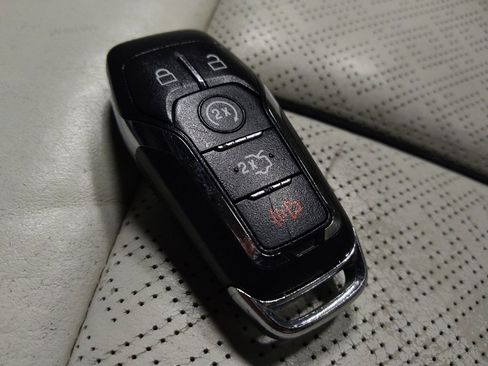 Used 2015 Lincoln MKC Black Label w/ Technology Package image 31