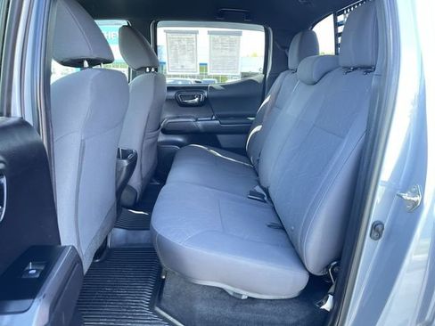 Used 2019 Toyota Tacoma TRD Off-Road AWD/4WD image 22