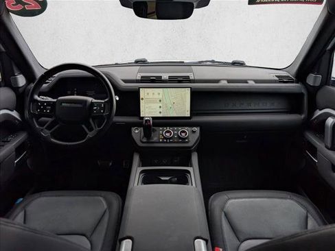 Used 2023 Land Rover Defender 130 X-Dynamic SE AWD/4WD image 19