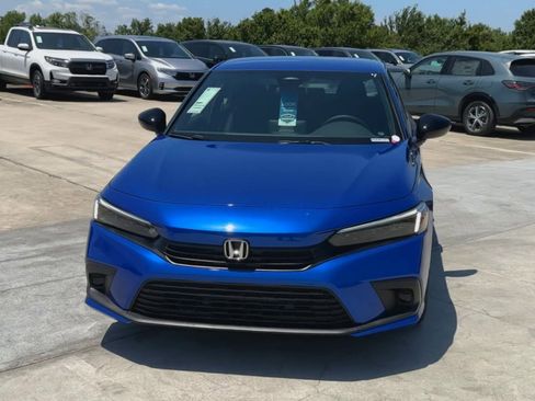 Used 2024 Honda Civic Sport image 4
