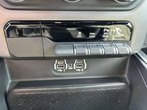 Used 2023 RAM 1500 Big Horn RWD image 23