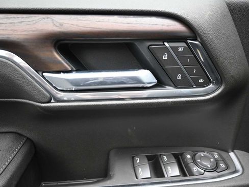 New 2026 GMC Sierra 1500 SLT w/ SLT Premium Plus Package image 7