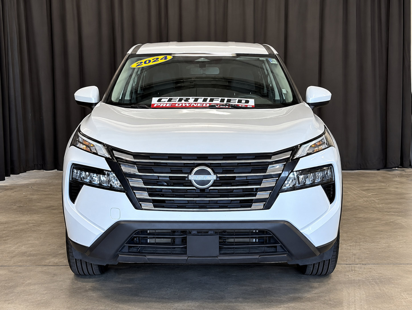 Used 2024 Nissan Rogue SV AWD/4WD image 5