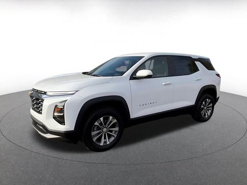 Used 2025 Chevrolet Equinox LT image 8