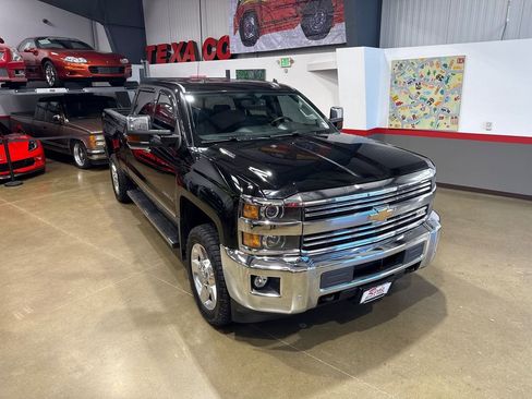 Used 2016 Chevrolet Silverado 2500 LTZ w/ Duramax Plus Package AWD/4WD image 40