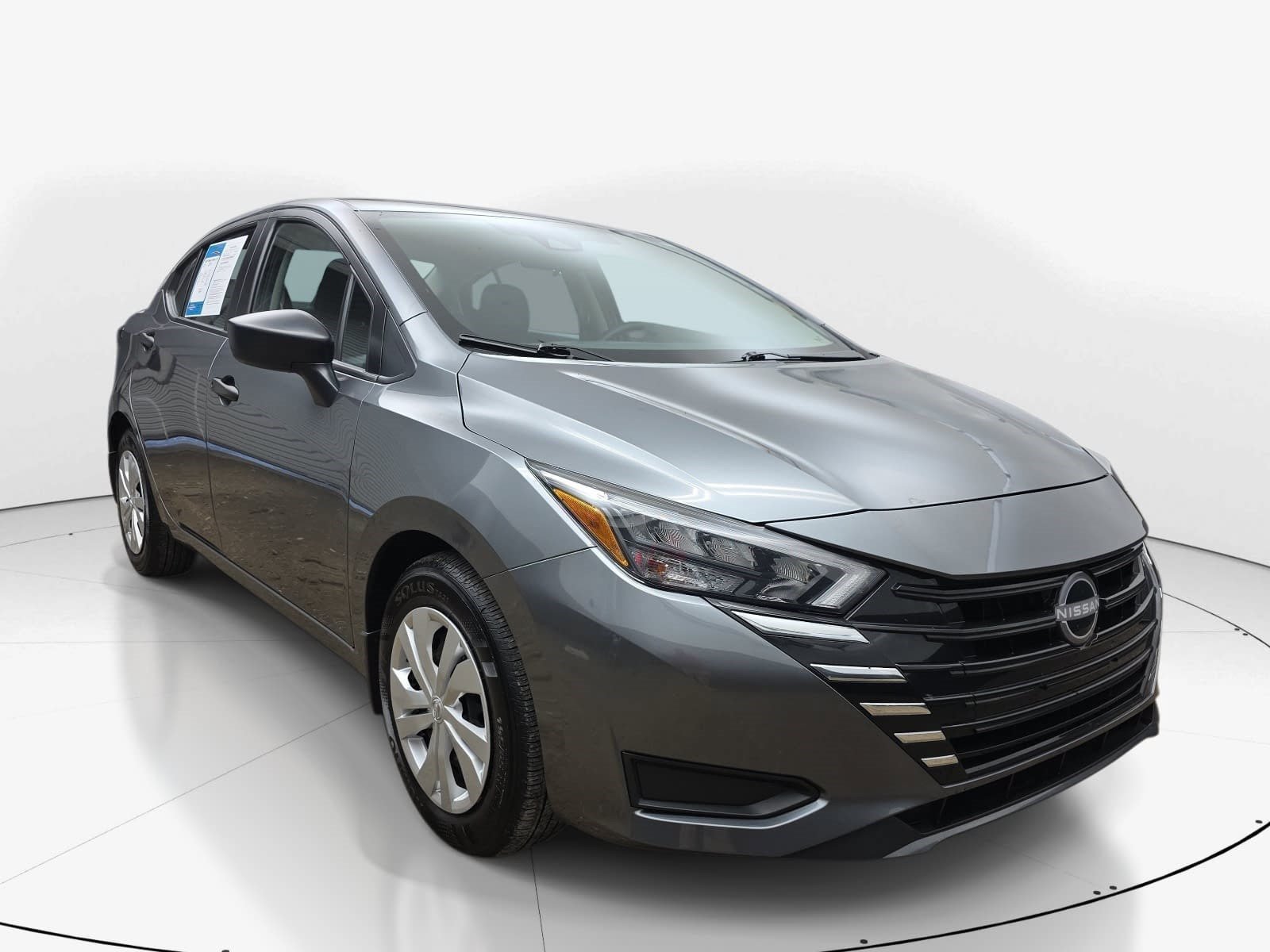 Used 2025 Nissan Versa S w/ Trunk Package FWD image 2