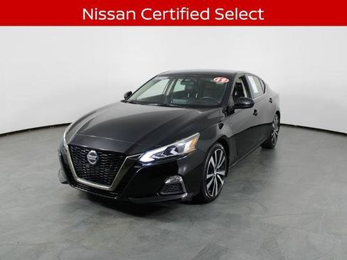 Certified 2019 Nissan Altima 2.5 SR FWD image 2