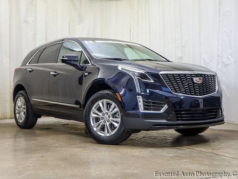 Certified 2022 Cadillac XT5 Luxury w/ LPO, Floor Liner Package FWD image 2