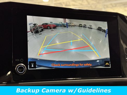 Used 2025 Toyota Camry XSE image 9