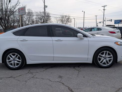 Used 2014 Ford Fusion SE w/ Equipment Group 202A FWD image 6
