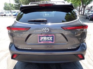 Used 2024 Toyota Highlander XLE AWD/4WD video 3