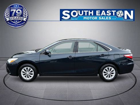 Used 2015 Toyota Camry LE FWD image 7