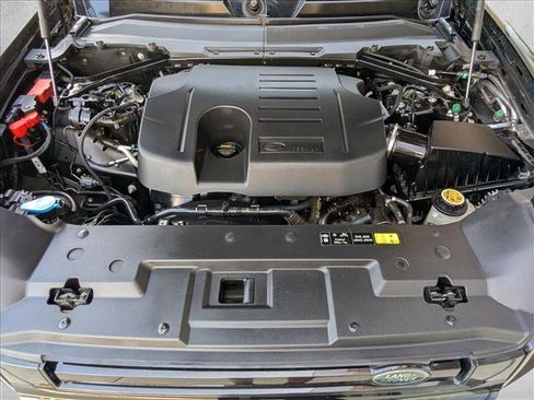 Used 2020 Land Rover Defender 110 HSE image 27