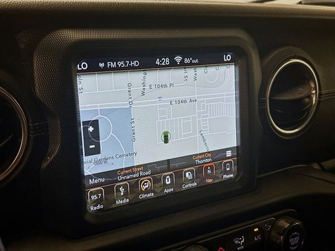Used 2018 Jeep Wrangler Unlimited Sahara AWD/4WD image 22