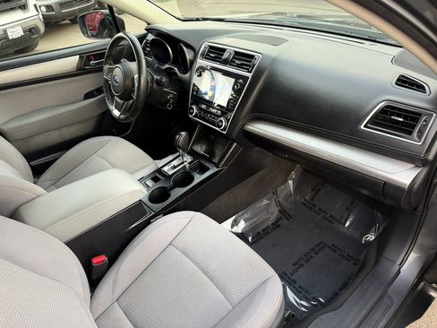 Used 2018 Subaru Outback 2.5i Premium AWD/4WD image 20