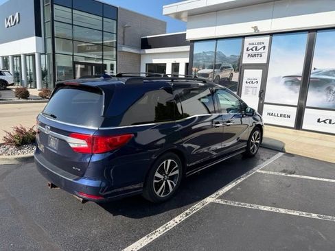 Used 2019 Honda Odyssey Elite image 3