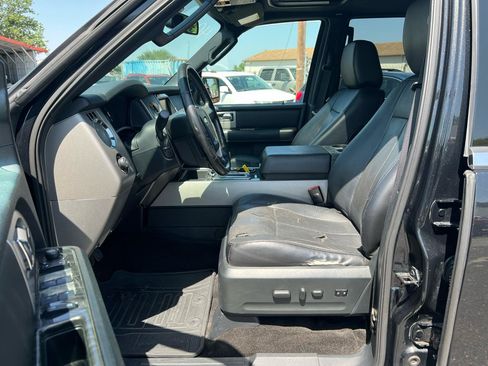 Used 2015 Ford Expedition Limited w/ Equipment Group 301A AWD/4WD image 11