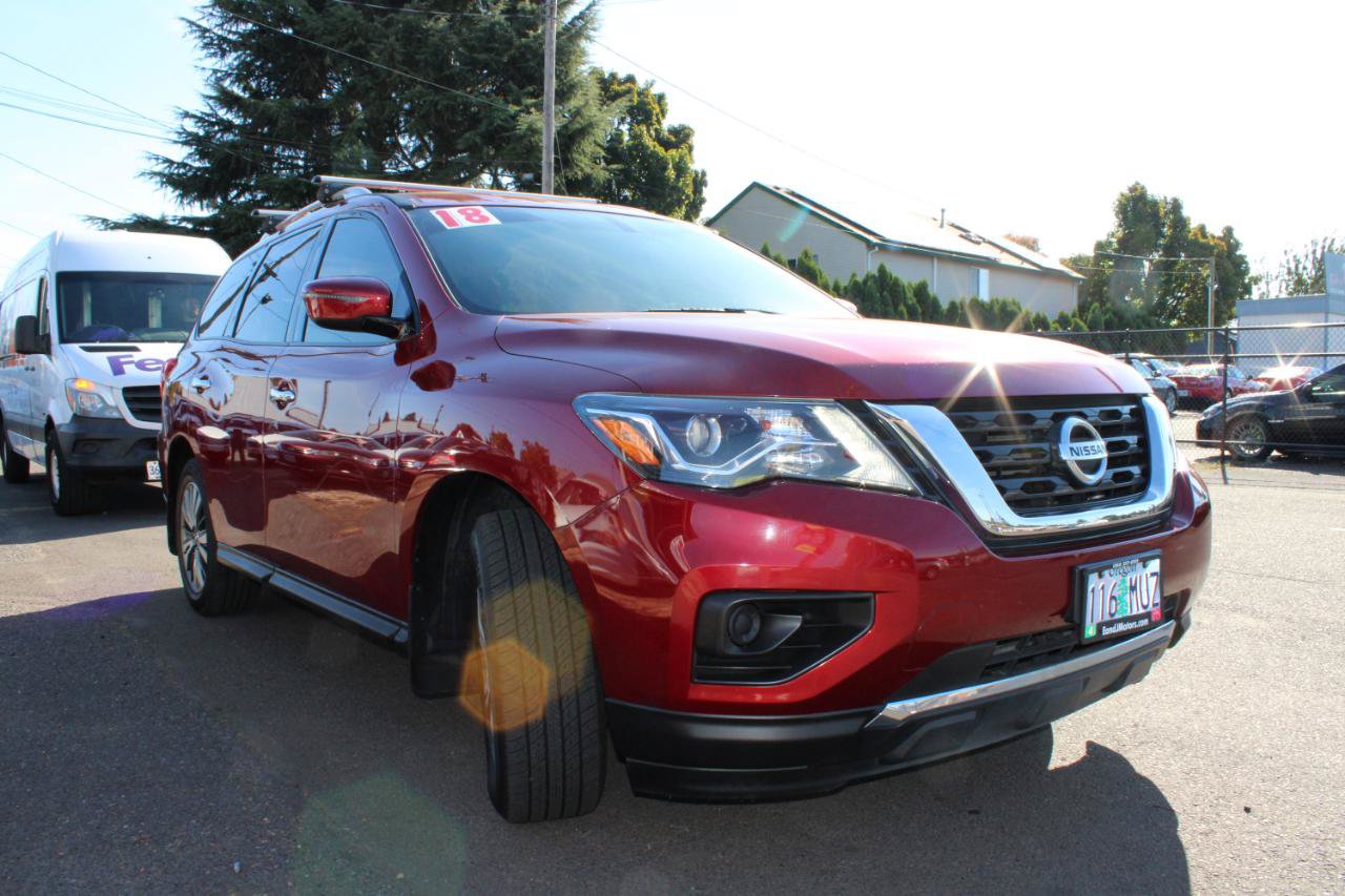 Used 2018 Nissan Pathfinder S AWD/4WD image 3