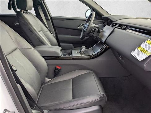 New 2026 Land Rover Range Rover Velar Dynamic SE image 17