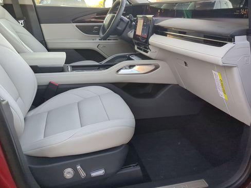 New 2026 Lincoln Nautilus Premier w/ Equipment Group 102A image 24