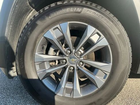 Used 2025 Chevrolet Equinox LT w/ Convenience Package II AWD/4WD image 14