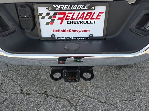 Used 2023 RAM 1500 Classic SLT w/ Trailer & Traction Group image 8