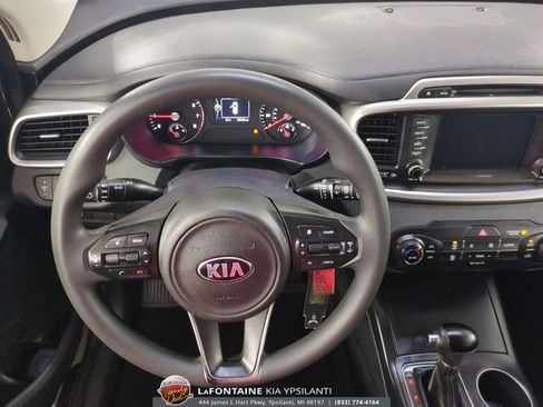 Used 2018 Kia Sorento LX image 18