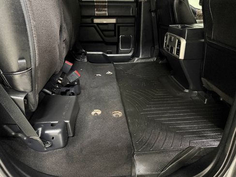 Used 2019 Ford F250 Lariat w/ Lariat Ultimate Package AWD/4WD image 47