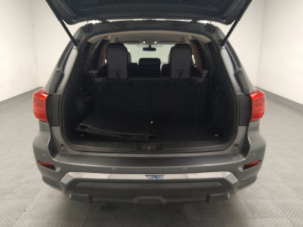 Used 2018 Nissan Pathfinder SL w/ Cargo Package FWD image 29