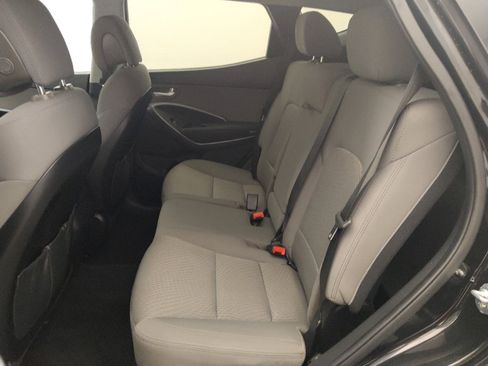 Used 2018 Hyundai Santa Fe Sport image 18