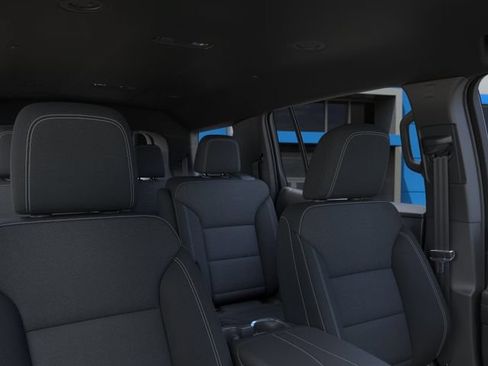 New 2026 Chevrolet Traverse LT w/ Driver Confidence Package FWD image 24