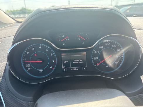 Used 2017 Chevrolet Cruze LT FWD image 17