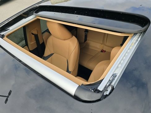 Certified 2025 Lexus ES 300h F Sport w/ Accessory Package (Z2) image 9