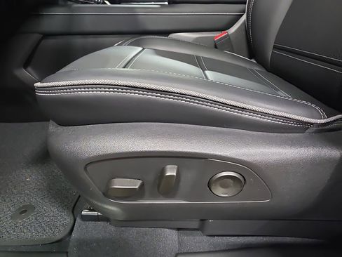 New 2025 GMC Sierra EV Denali image 27