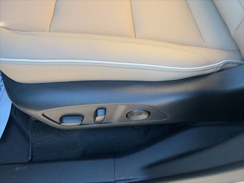 New 2026 Buick Enclave Preferred w/ Power Package image 18